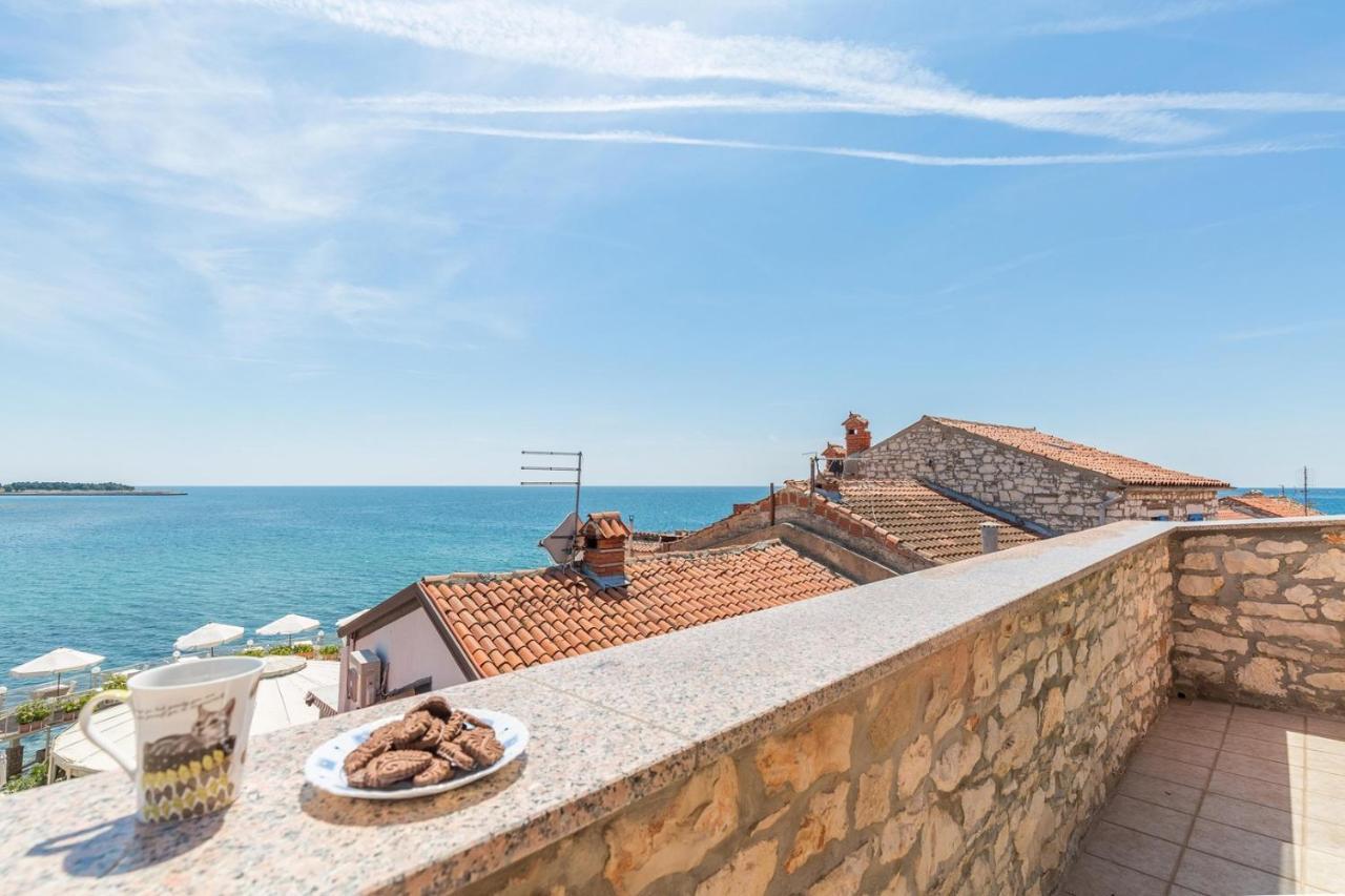 Old Town Apartments In Umag Luaran gambar